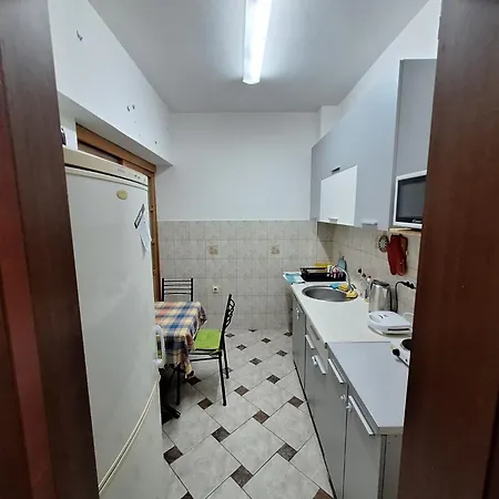 Cozy Retro Apt Skopje Exterior photo